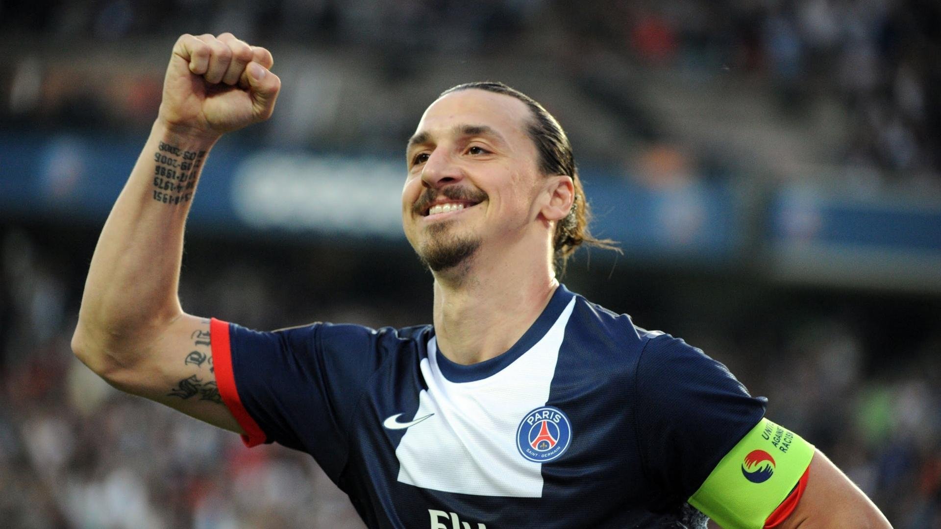 智能英雄，未来战场无极限！